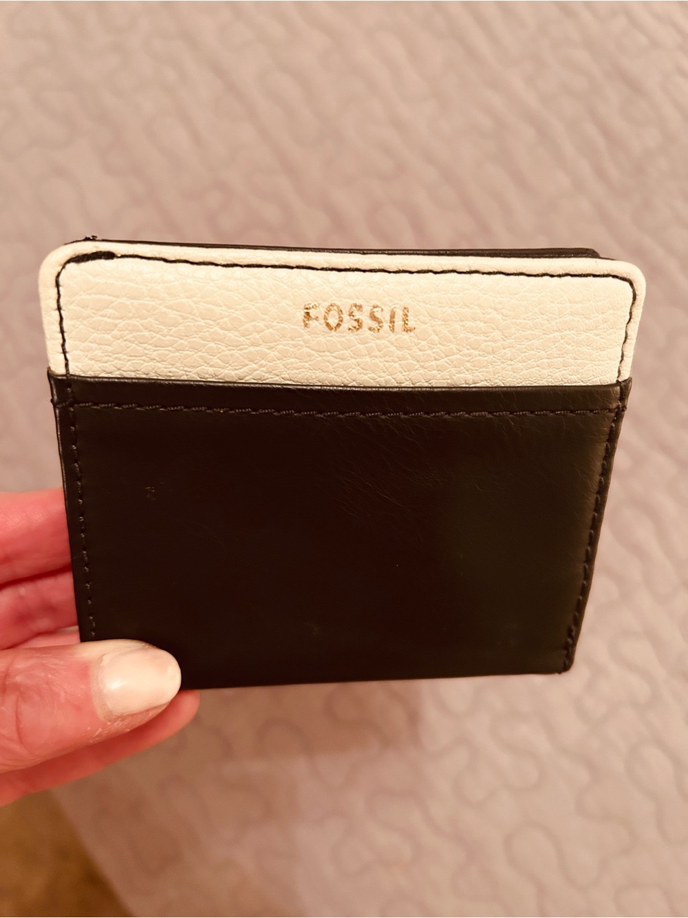 Fossil Women’s Black and Ivory Small Wallet